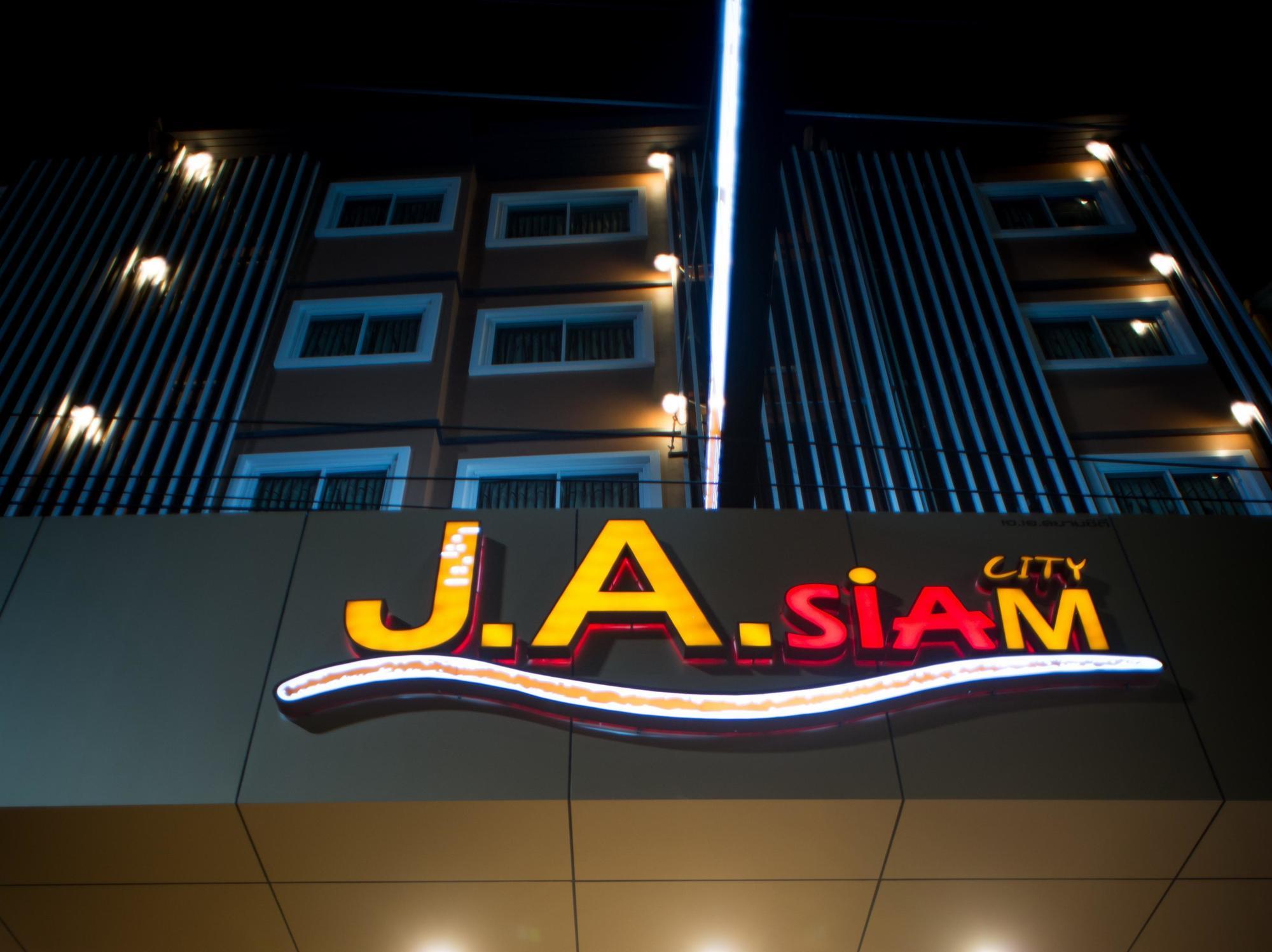 Oyo 120 Ja Siam City Near Bangkok Hospital Pattaya Esterno foto