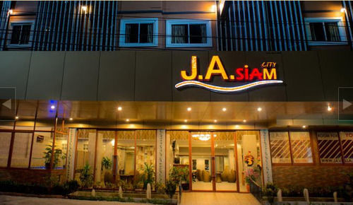 Oyo 120 Ja Siam City Near Bangkok Hospital Pattaya Esterno foto